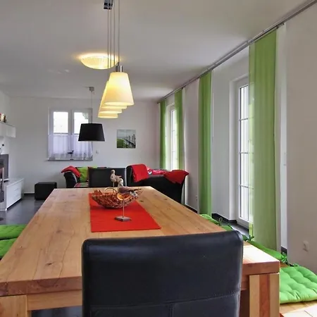 Ausgestattetes Ferienhaus, Mit Garten, Terrasse Und Sauna Ferienhaus Glowe