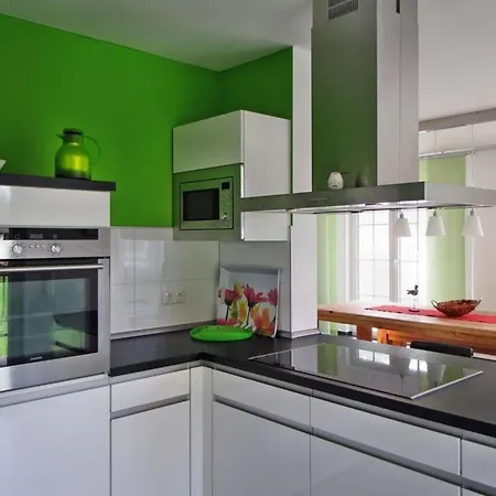 Ausgestattetes Ferienhaus, Mit Garten, Terrasse Und Sauna * Glowe