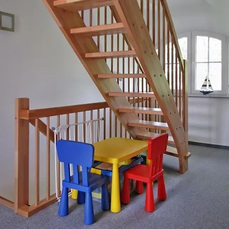 Ausgestattetes Ferienhaus, Mit Garten, Terrasse Und Sauna *